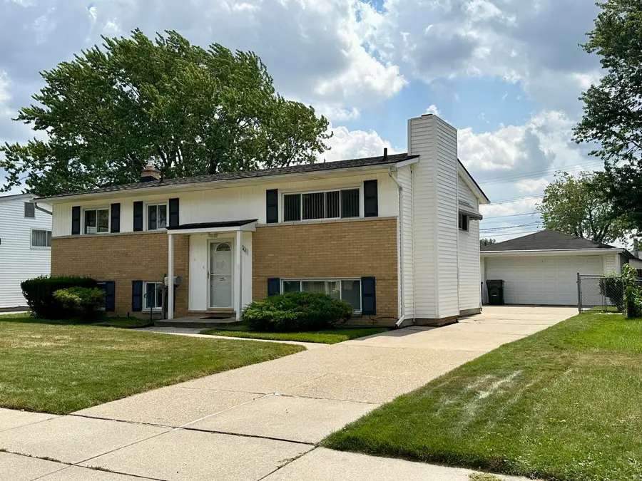 2244 Serra Drive, Sterling Heights, MI 48310 - #3