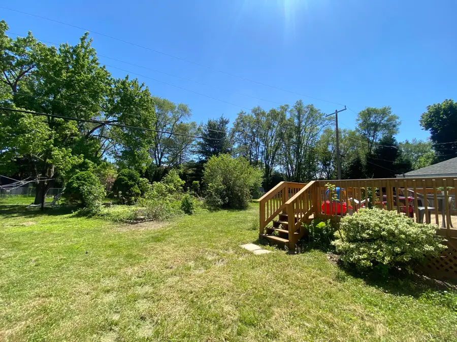 9070 Walnut Drive, Whitmore Lake, MI 48189 - #2
