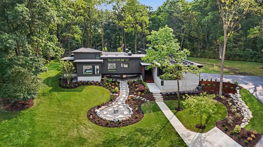 3657 Knoll Creek Court, Ann Arbor, MI 48105 - #2