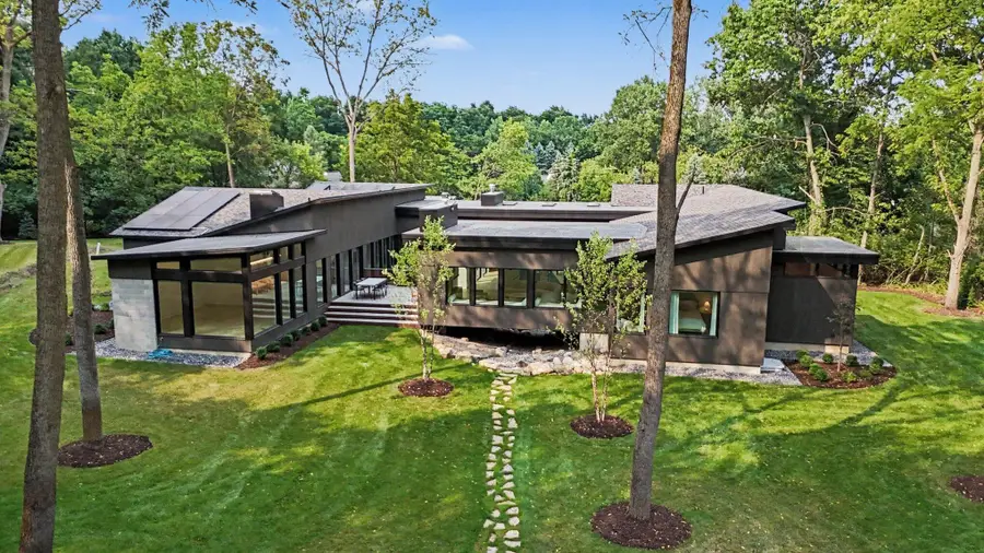 3657 Knoll Creek Court, Ann Arbor, MI 48105 - #3