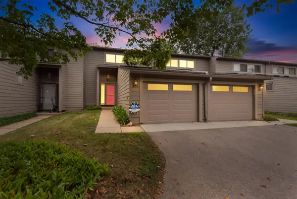 605 Watersedge Drive, AnnArbor, MI 48105