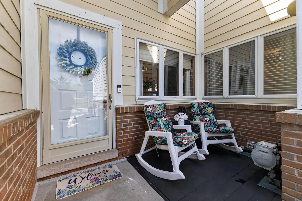 35075 Hillside Drive, Farmington, MI 48335 - #1