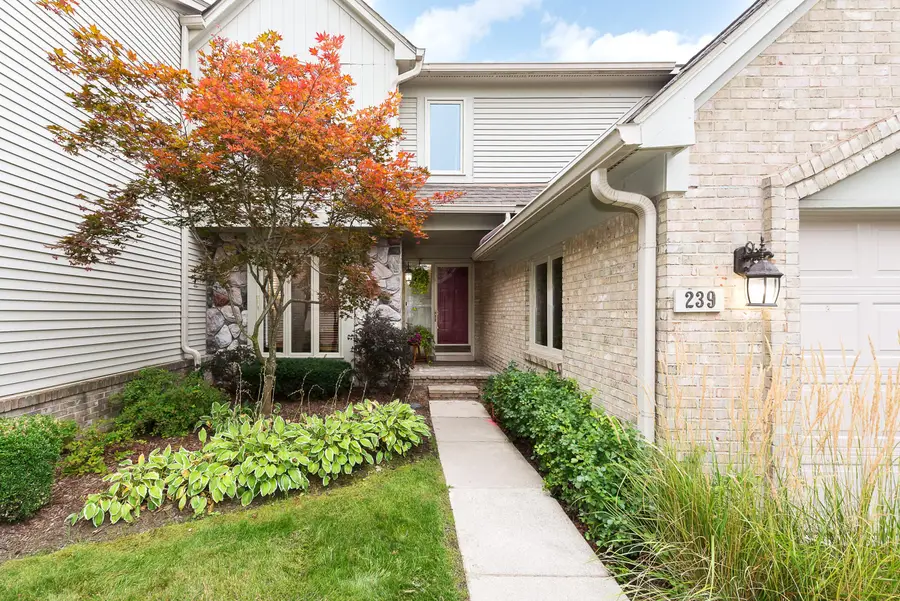 239 St Lawrence Boulevard, Northville, MI 48168 - #2