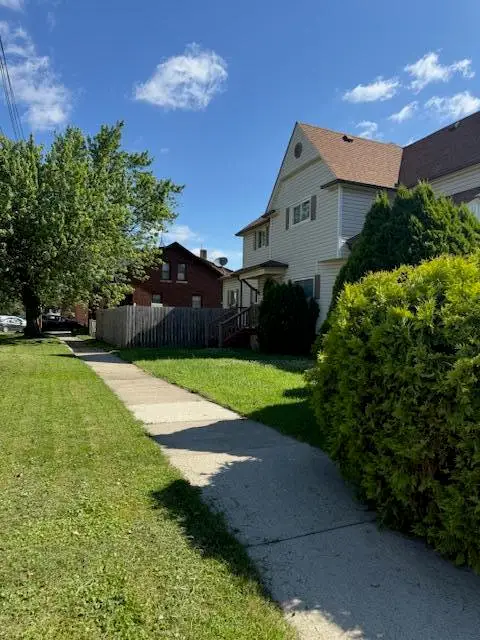464 Elm Street, Wyandotte, MI 48192 - #3