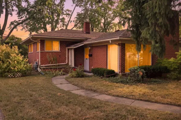27445 Buckingham Street, Livonia, MI 48154