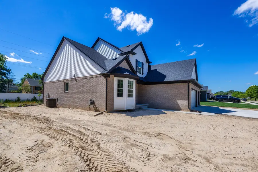 20209 Sunset Street, Livonia, MI 48152 - #3