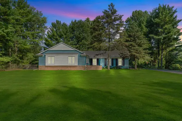 6607 Fleming Creek Drive, Ypsilanti, MI 48198