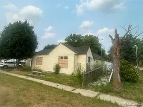 1373 Wells Street, Burton, MI 48529 - #2
