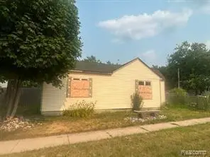 1373 Wells Street, Burton, MI 48529 - #3