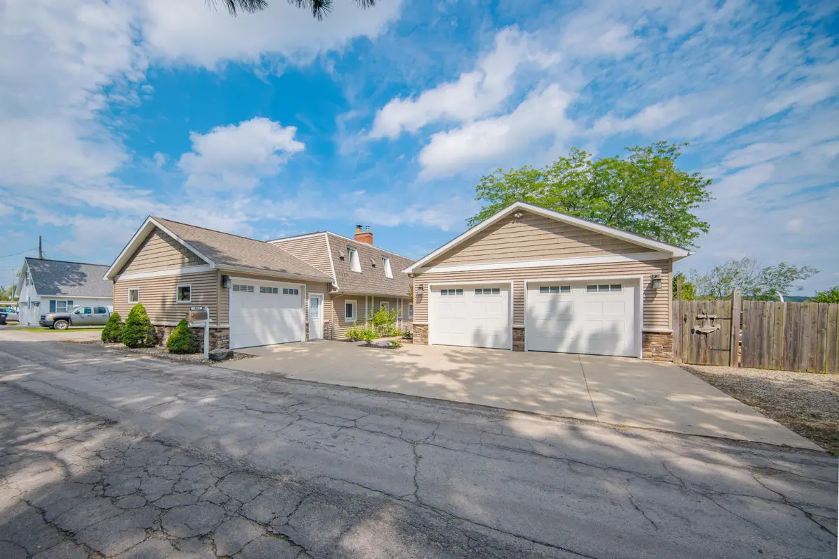 5065 Pine Drive, Jackson, MI 49201 - #1