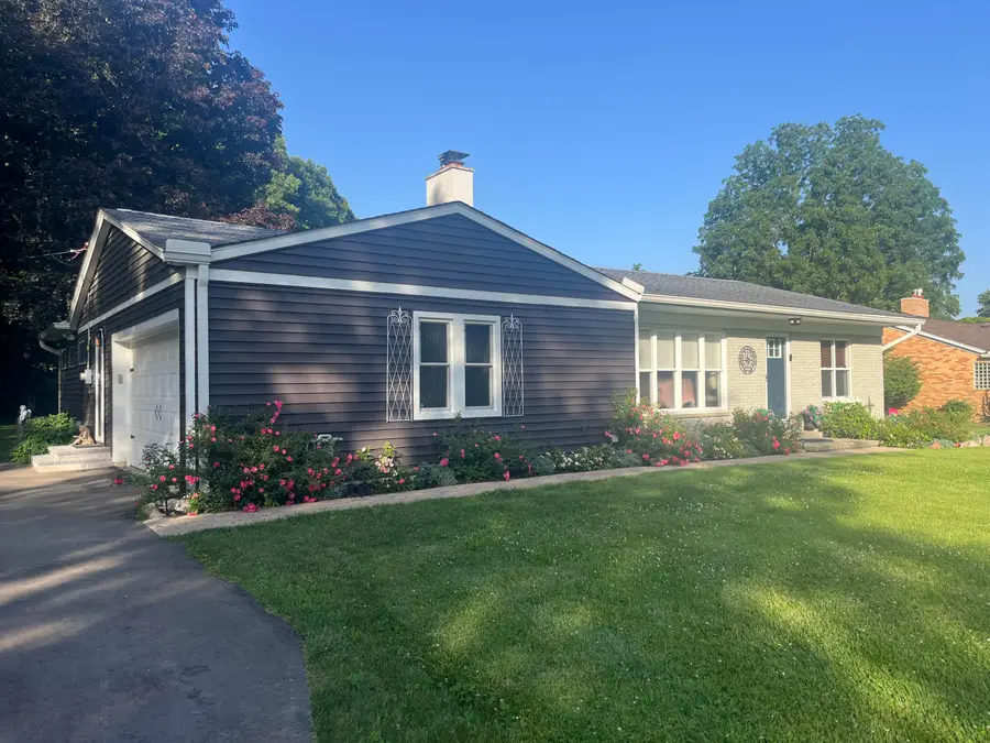 26532 Springfield Drive, Farmington Hills, MI 48334 - #3