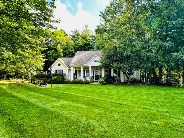 4861 Hidden Hills Circle, Howell, MI 48855