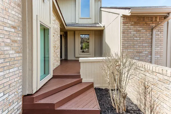 4291 Foxpointe Drive Unit: 53, WestBloomfield, MI 48323