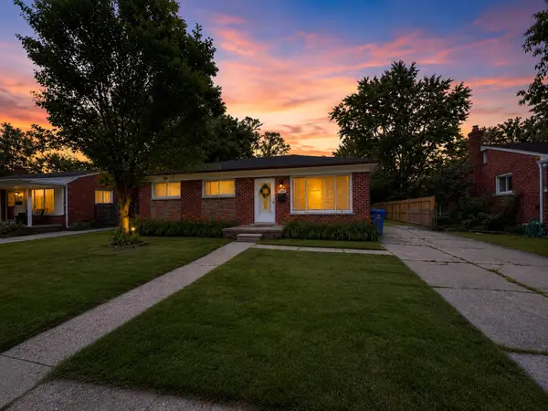 3136 Jarvis Avenue, Warren, MI 48091