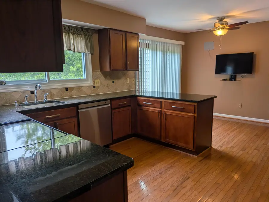 22248 N Innsbrook Drive, Farmington Hills, MI 48167 - #2