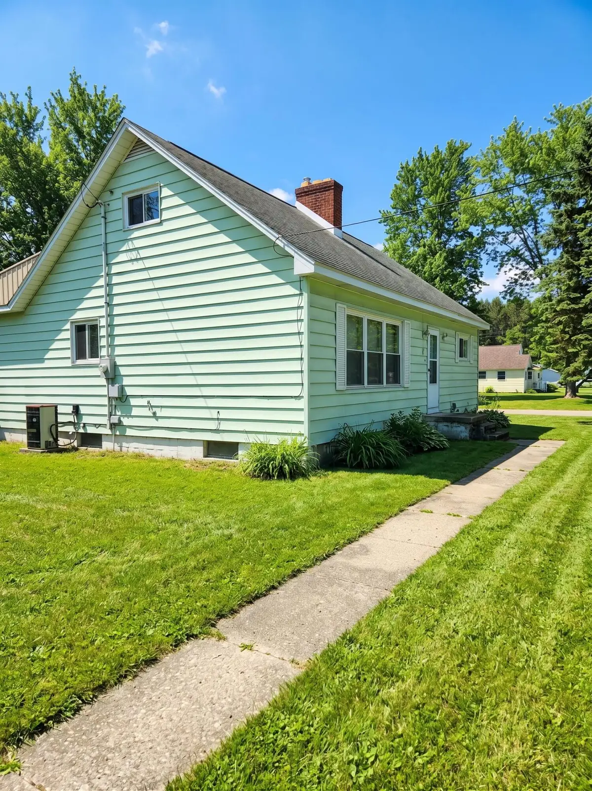3204 Weigl Road, Saginaw, MI 48609 - #1