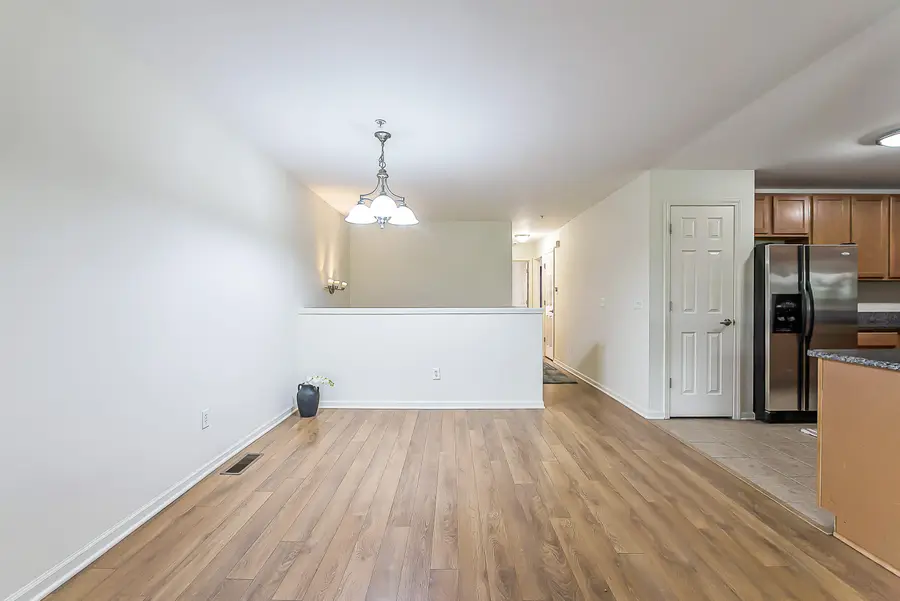 120 W Oakbrook Drive, Ann Arbor, MI 48103 - #3