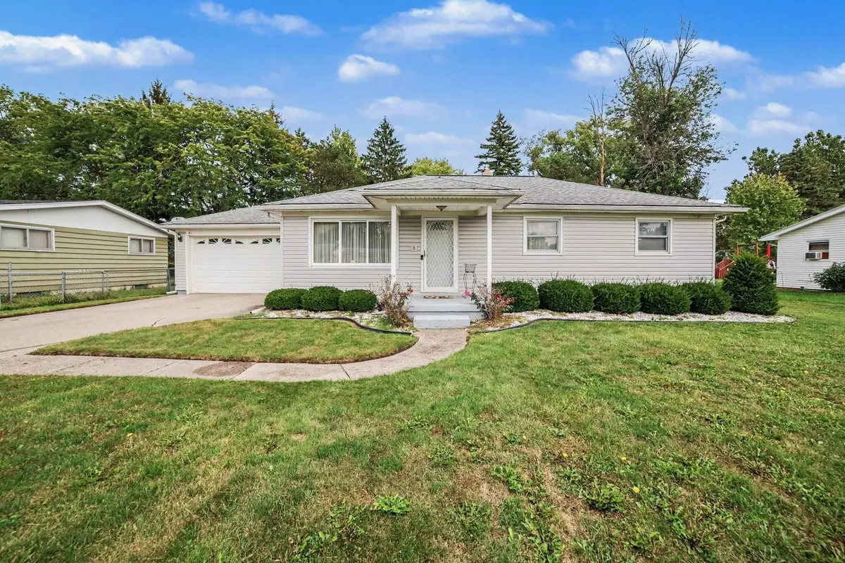 2955 Welland Drive, Saginaw, MI 48601 - #1