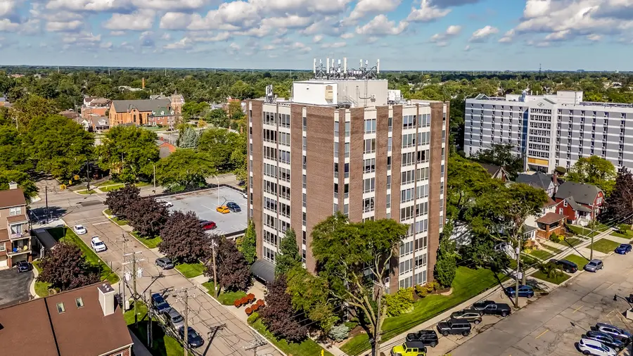 20 Chestnut Unit: 403 & 404, Wyandotte, MI 48192 - #3