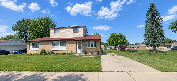 27002 Stacy Street, Taylor, MI 48180