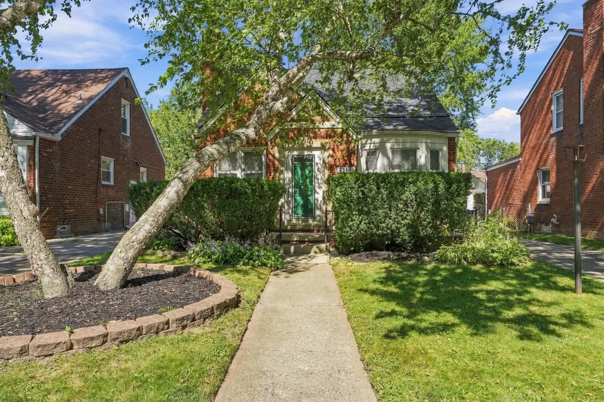 21191 Lochmoor Street, Harper Woods, MI 48225 - #1