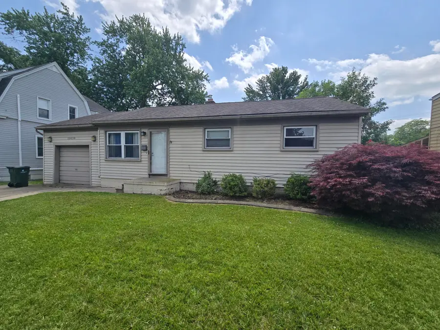 22620 Stephens Street, Saint Clair Shores, MI 48080 - #2