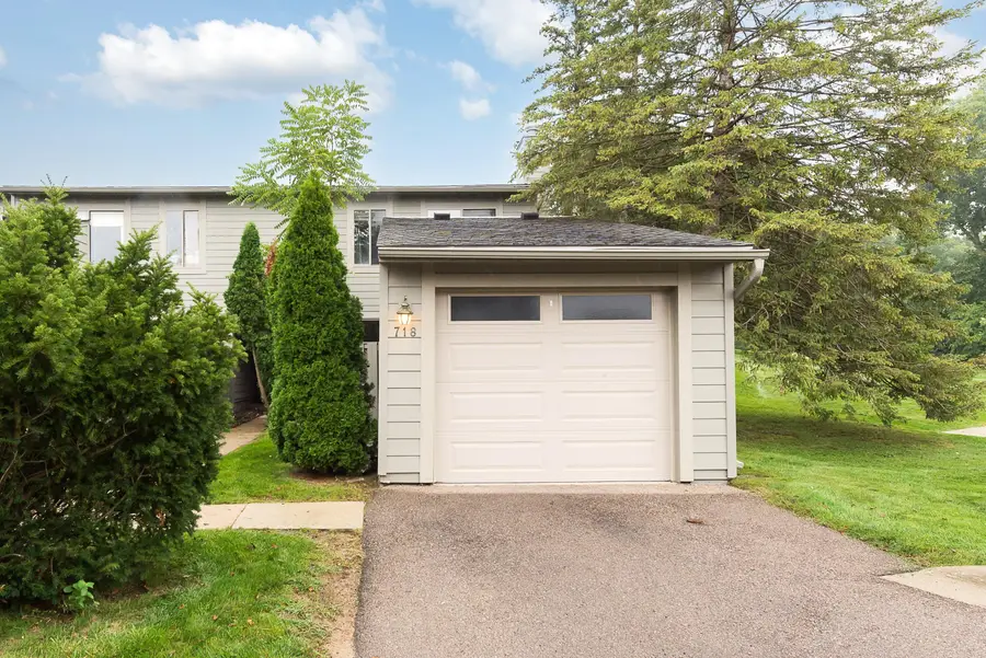 718 Watersedge Drive, Ann Arbor, MI 48105 - #2