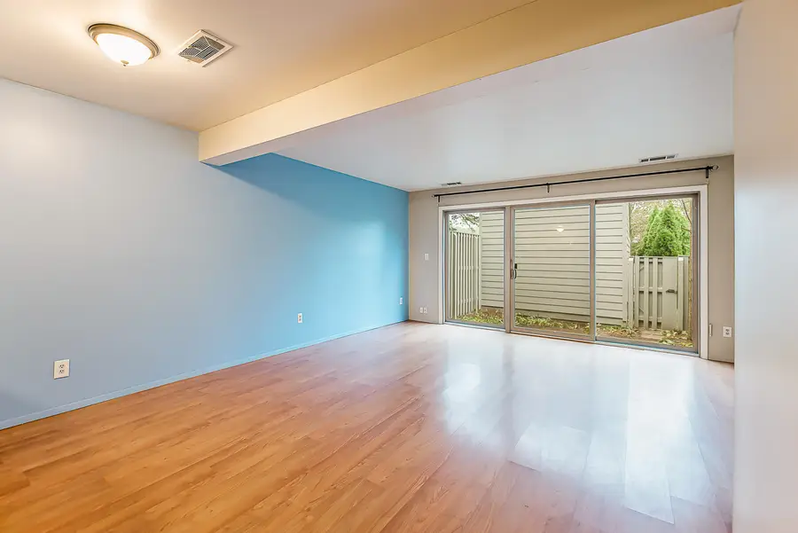 718 Watersedge Drive, Ann Arbor, MI 48105 - #3