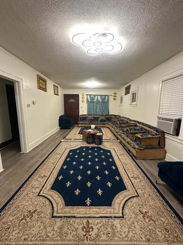 8671 Smart Street, Detroit, MI 48210