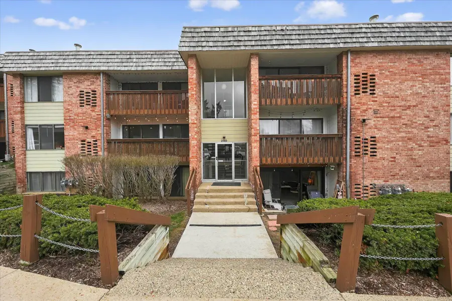 2140 Pauline Boulevard Unit: 206, Ann Arbor, MI 48103 - #2
