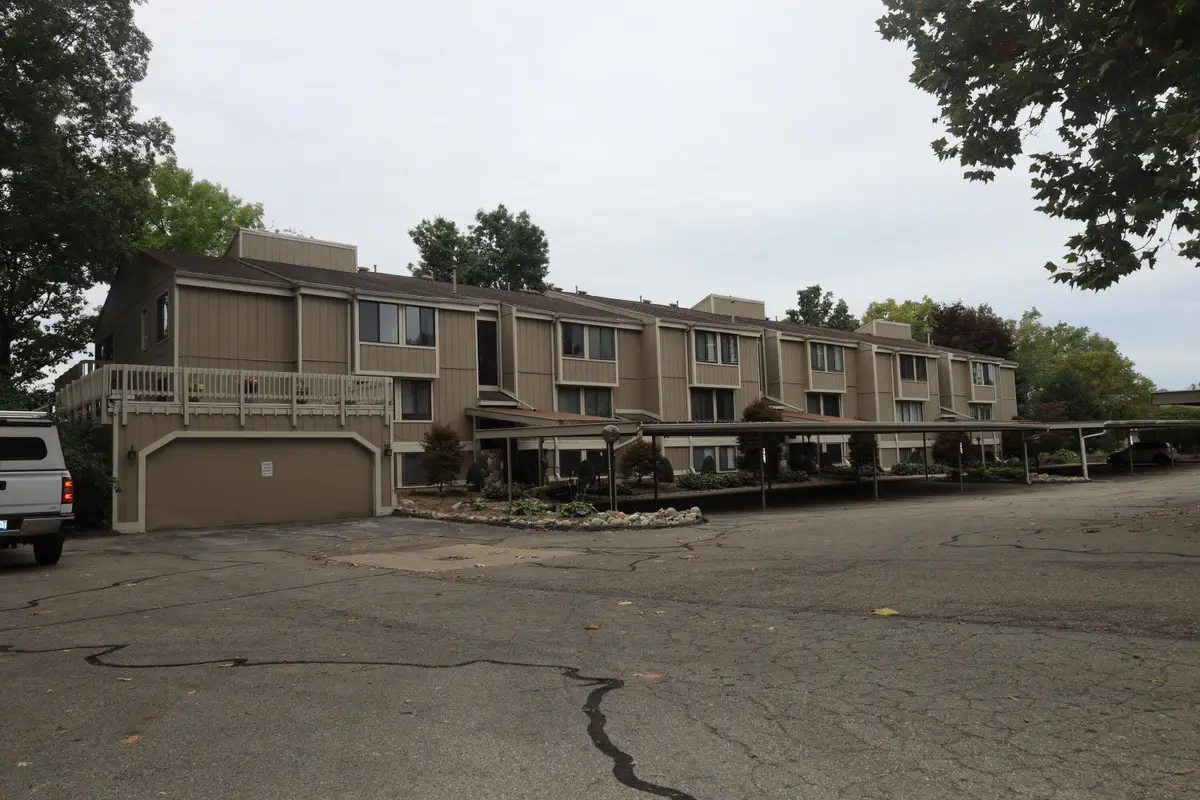 1731 Cliff'S Landing, Ypsilanti, MI 48198 - #1