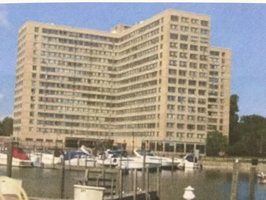8900 E Jefferson Avenue Unit: 1012-13, Detroit, MI 48214 - #2