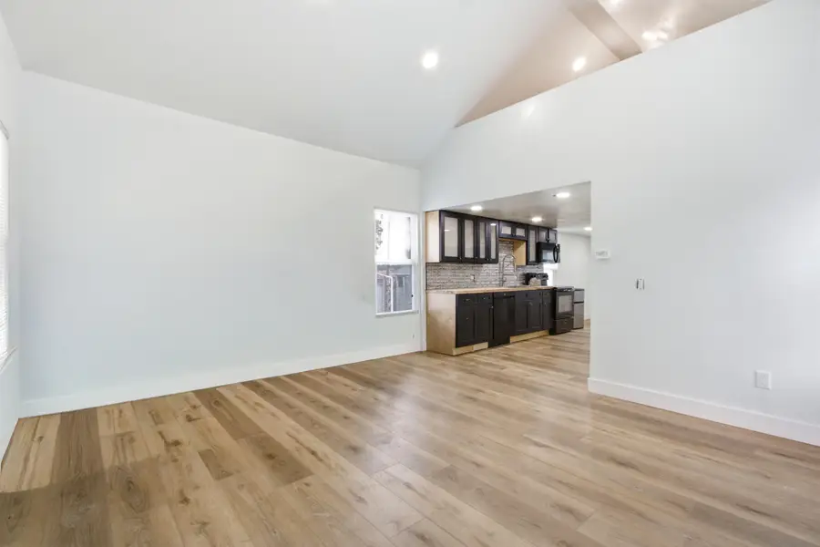 13886 McDougall, Hamtramck, MI 48212 - #2