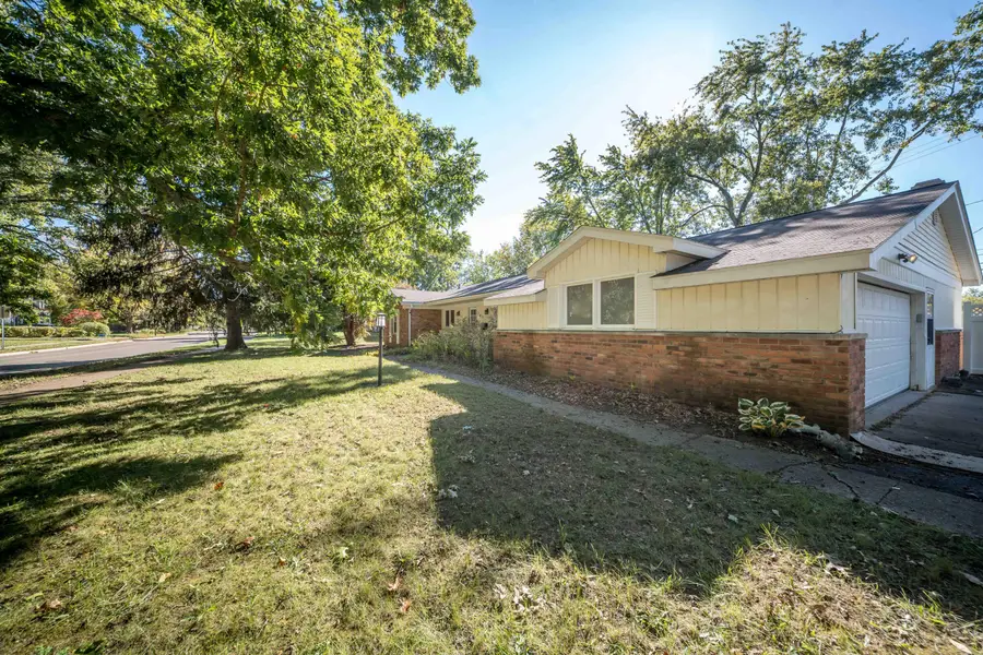 261 N Mansfield Street, Ypsilanti, MI 48197 - #3