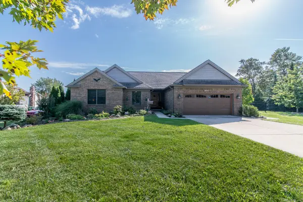 30211 Beechwood Street, GardenCity, MI 48135
