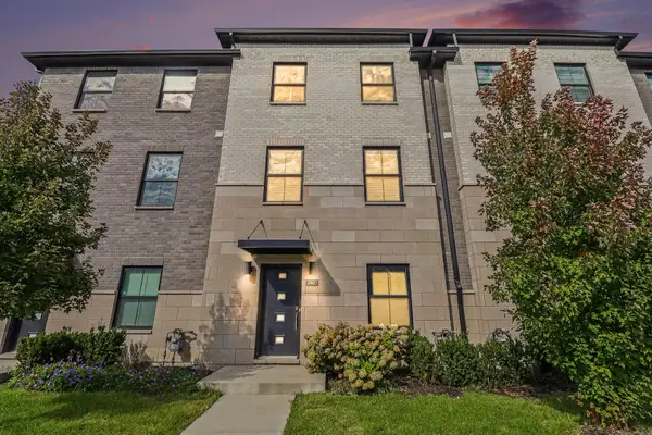 2921 Summers Place, Troy, MI 48084