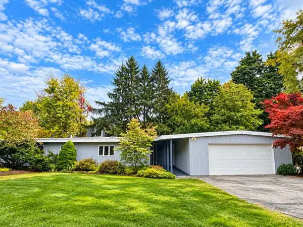4 Heatheridge Street, AnnArbor, MI 48104