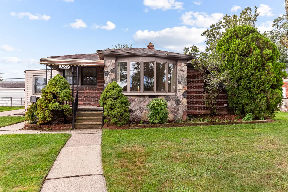 18272 Oak Avenue, Eastpointe, MI 48021 - #1