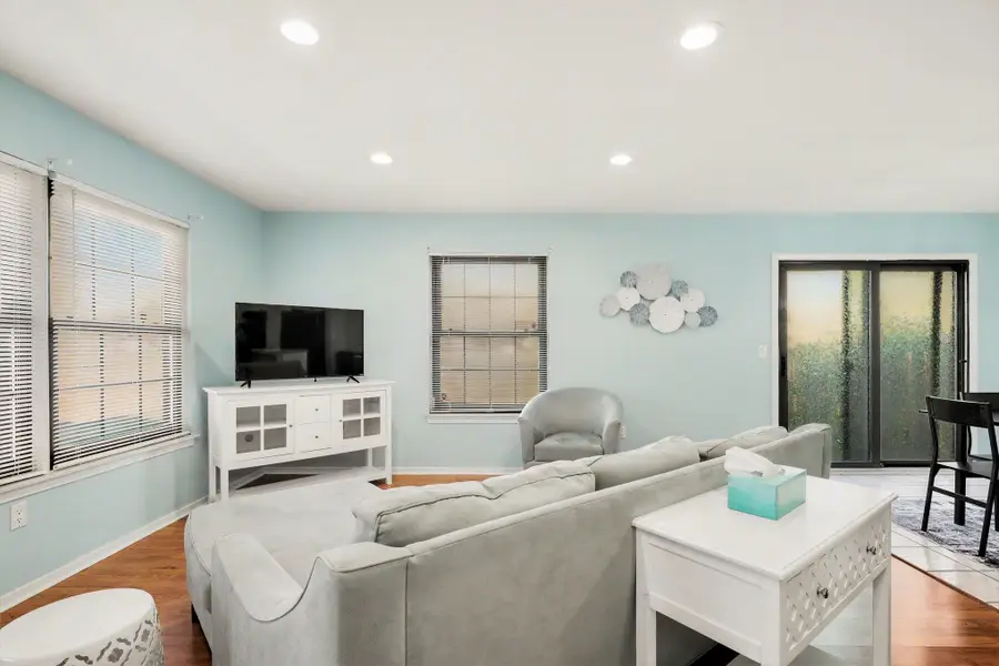 24028 Greenhill Road Unit: 59, Warren, MI 48091 - #2