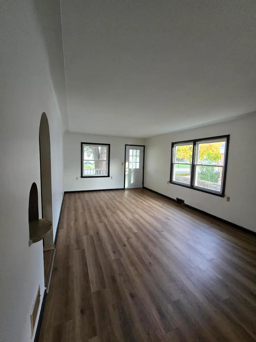 625 Dexter Street Unit: 625 and 627, Milan, MI 48160 - #2