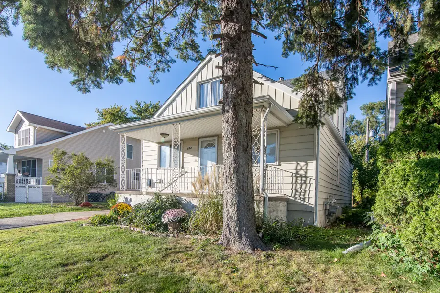 134 W Muir Avenue, Hazel Park, MI 48030 - #2