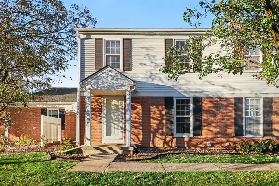 24403 Meadowbridge Drive, Clinton Township, MI 48035 - #2