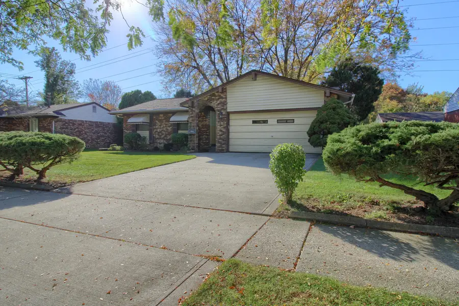 18152 Alvaro Avenue, Brownstown, MI 48193 - #3