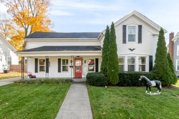 415 S Walnut Street, Howell, MI 48843