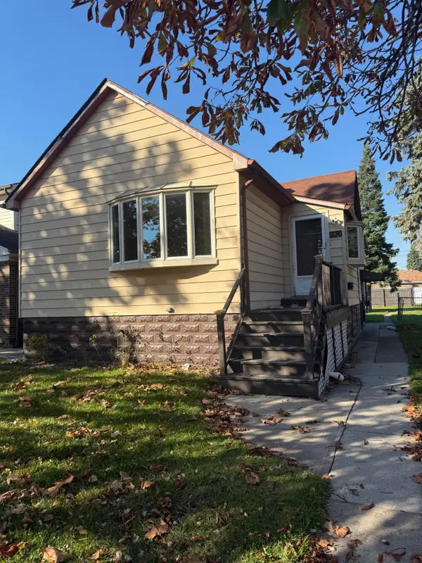 1236 Sycamore Street, Wyandotte, MI 48192