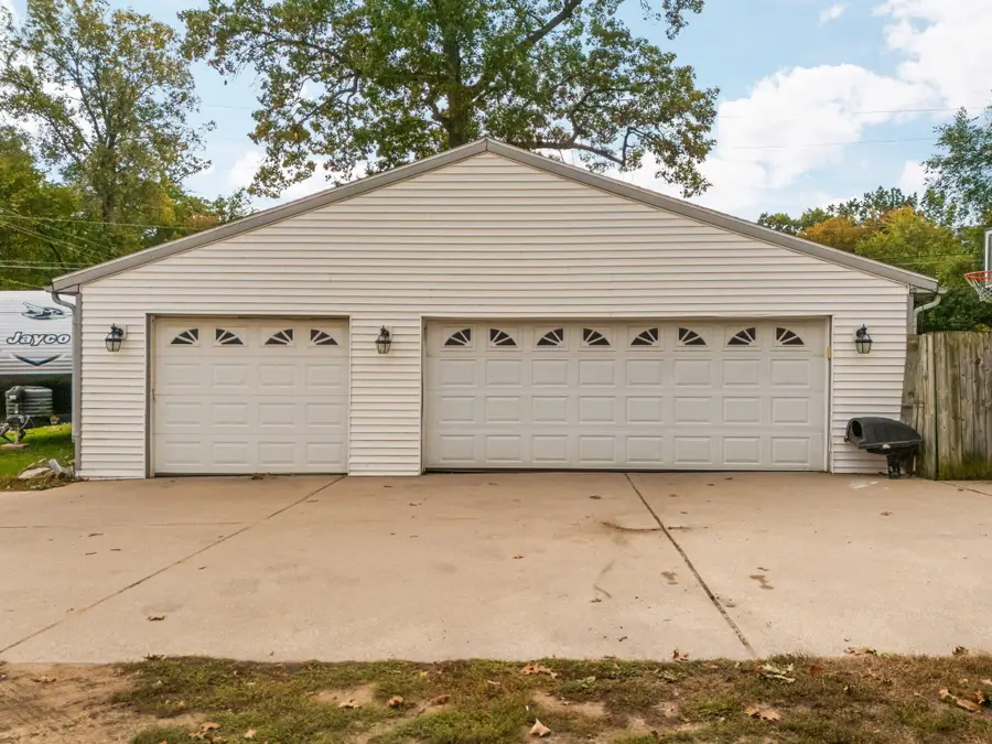 35051 Stacy Street, Westland, MI 48185 - #3