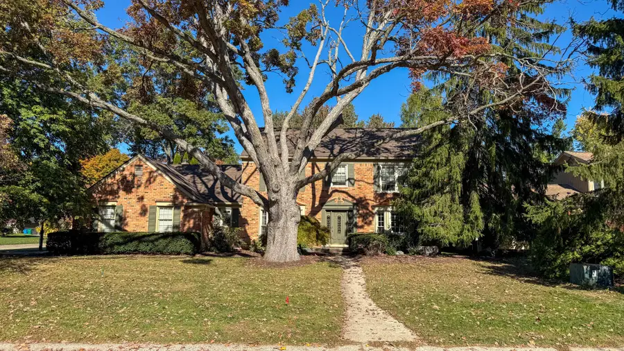 8282 Woodspur Drive, Commerce Township, MI 48382 - #2