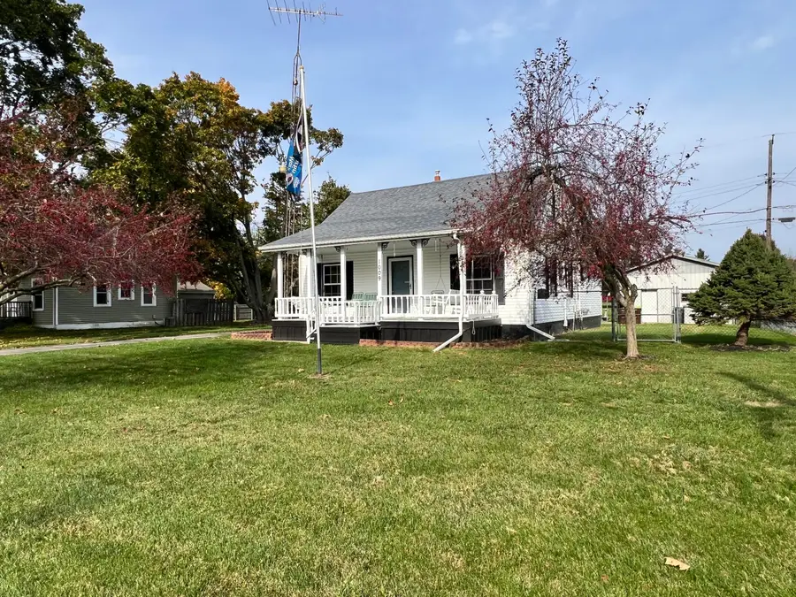 1009 Murray Drive, Tecumseh, MI 49286 - #2