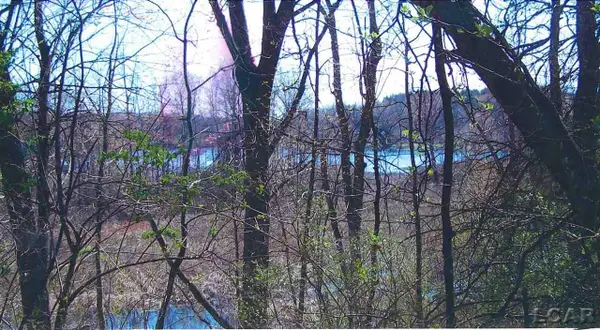 12435 N Crystal Lake, Cement City, MI 49233