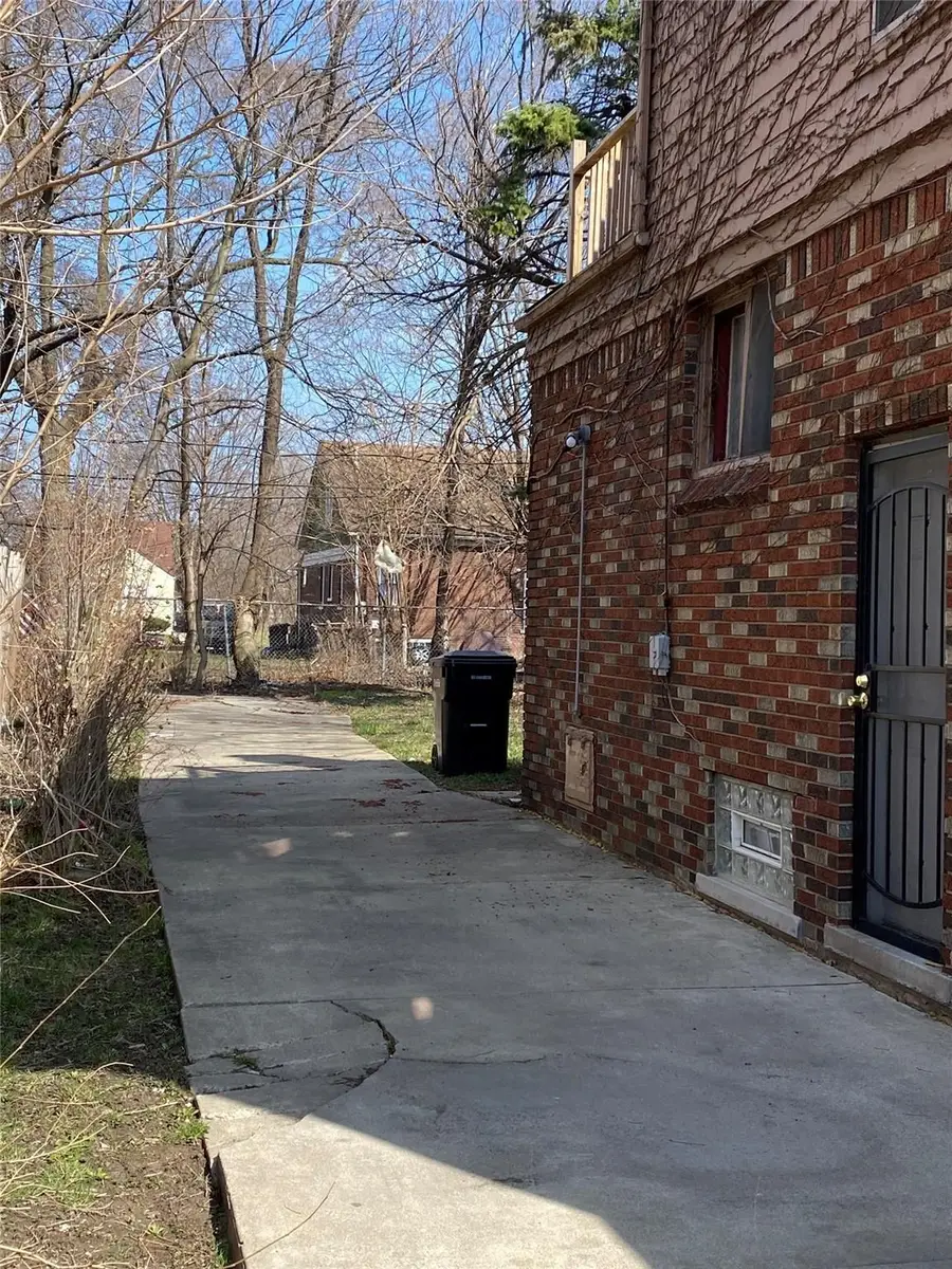 10865 E Outer, Detroit, MI  - Image #2